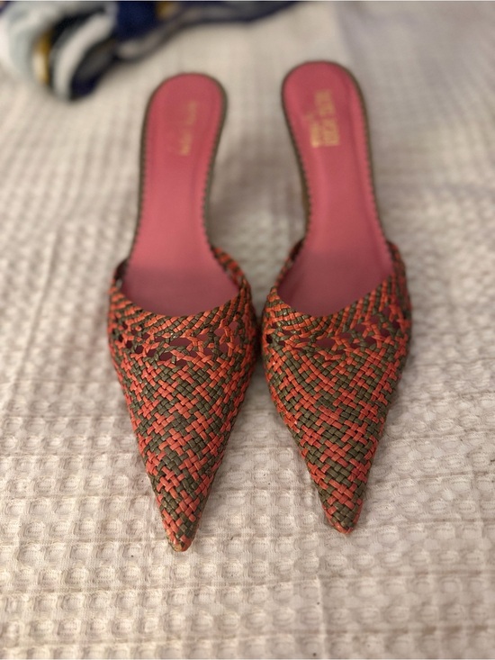 Alexa Perri by Mikala Shoes - Alexa Perri by Mikala Woven Pointed-Toe Mule Heels – Size 7.5